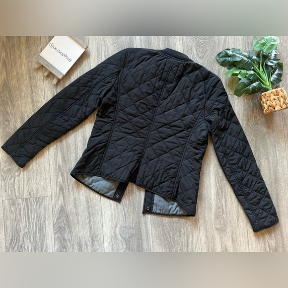 Gap quilted zip jacket in black. Size S NWOT! - Picture 8 of 11